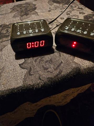 Digitale Wekker - LED Display 2set  beschikbaar voor biedingen