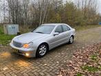 Mercedes-Benz C-Klasse 2.0 C180, schroefset, airco,, Auto's, Mercedes-Benz, 1355 kg, 1998 cc, Achterwielaandrijving, 74 €/maand