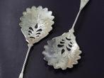 Set zilveren scheppen, dienscheppen zilver 19e eeuw, repouse, Antiek en Kunst, Antiek | Goud en Zilver, Verzenden, Zilver