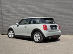 Mini Cooper 1.5, Voorwielaandrijving, Gebruikt, 4 stoelen, Origineel Nederlands