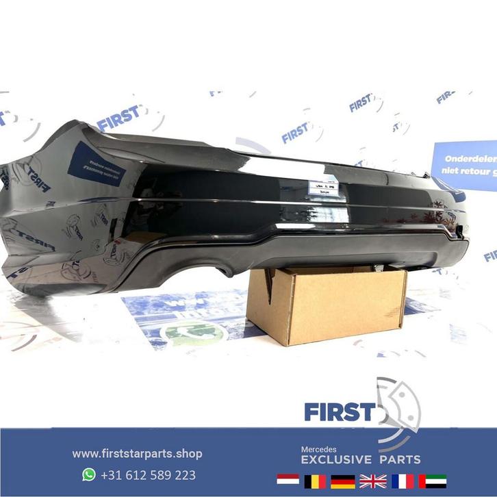 W204 AMG FACELIFT ACHTERBUMPER + DIFFUSER Mercedes C Klasse, Auto-onderdelen, Carrosserie en Plaatwerk, Bumper, Mercedes-Benz