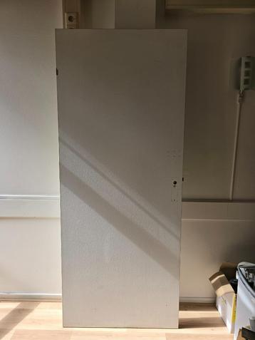 Binnendeur beschikbaar voor biedingen