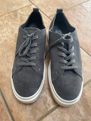 Massimo Dutti Suede lederen heren schoenen beschikbaar voor biedingen