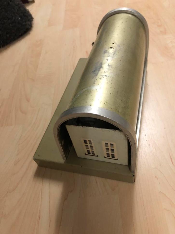 Trix Trein Station met Motor - Voor de Liefhebber!, Hobby en Vrije tijd, Modeltreinen | H0, Gebruikt, Brug, Tunnel of Gebouw, Gelijkstroom of Wisselstroom