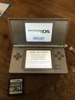 Nintendo ds lite, Spelcomputers en Games, Spelcomputers | Nintendo DS, Ophalen of Verzenden, Zo goed als nieuw, DS Lite