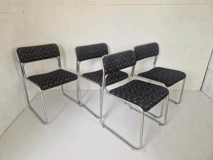 Walter Antonis voor 't spectrum vintage buisframe stoelen, Huis en Inrichting, Stoelen, Gebruikt, Vier, Ophalen