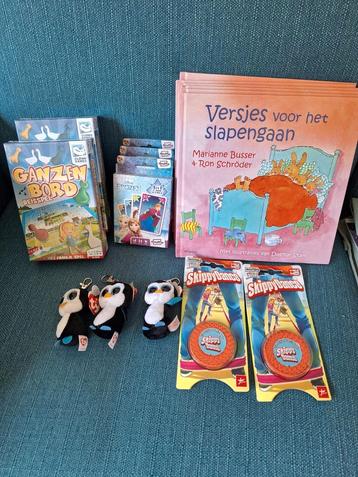 Verschillende spellen + boekje + sleutelhanger beschikbaar voor biedingen