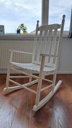 Witte Schommelstoel - Klassiek & Comfortabel, Huis en Inrichting, Stoelen, Ophalen, Zo goed als nieuw, Eén, Hout