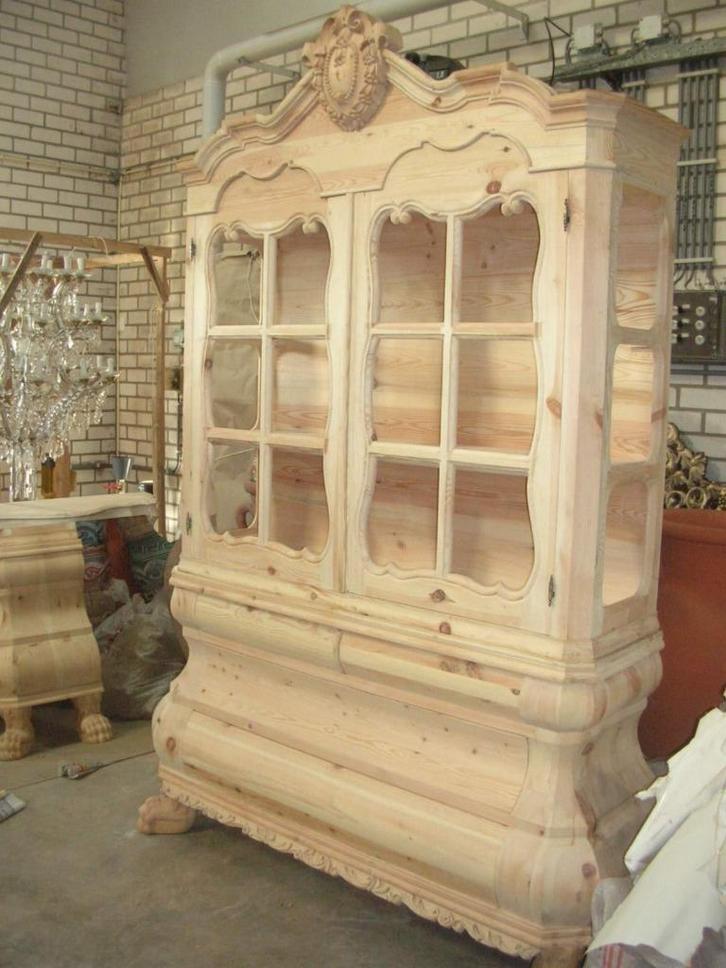 Hollands kabinet met handsnij werk, Huis en Inrichting, Kasten | Vitrinekasten, Nieuw, 200 cm of meer, 200 cm of meer, 50 tot 75 cm
