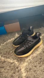 Yeezy 350 carbon, Ophalen