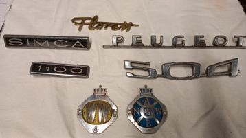 Logo's van auto s Peugeot  simca  beschikbaar voor biedingen