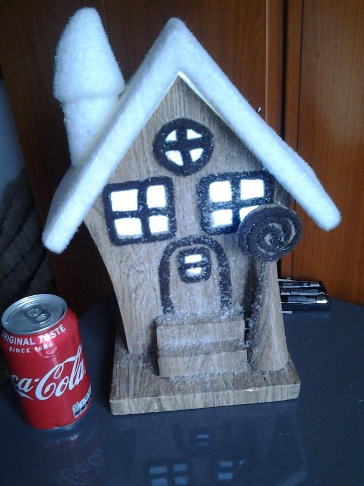 Kersthuisje met verlichting, Diversen, Kerst, Nieuw, Ophalen of Verzenden