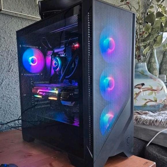 Gaming PC Compleet - Monitor, Toetsenbord, Muis & Headset, Computers en Software, Desktop Pc's, Zo goed als nieuw, 4 Ghz of meer