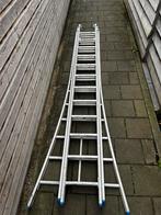 Driedelige ladder - Weg wegens ruimtegebrek, Doe-het-zelf en Verbouw, Ladders en Trappen, Ophalen, Gebruikt, Ladder, Opvouwbaar of Inschuifbaar