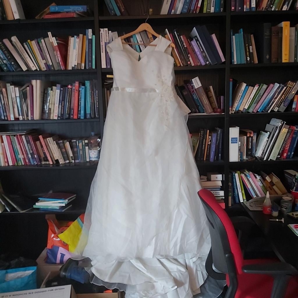 Prachtige bruidsjurk - 1x gedragen maat 50, Trouwjurk, Wit, Amelie, Ophalen of Verzenden
