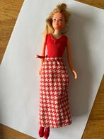 Barbie grow Up jaren 70, Verzamelen, Poppen, Ophalen of Verzenden, Zo goed als nieuw, Pop