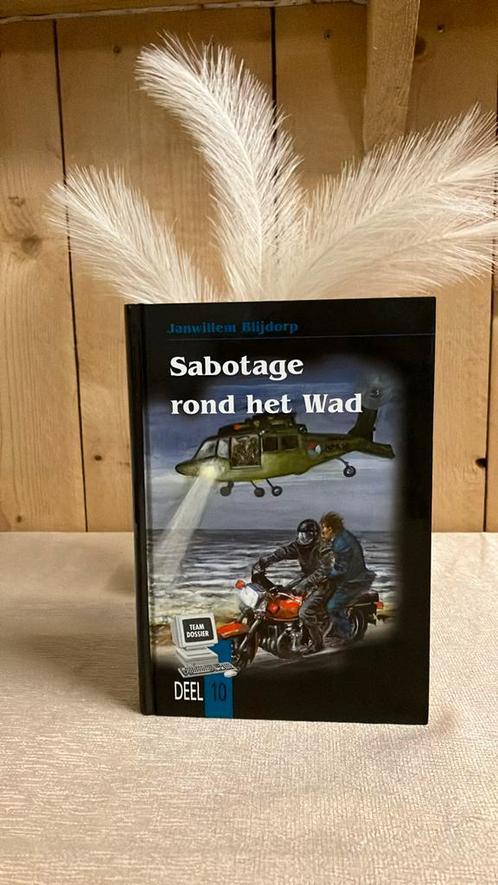 KR-7 Janwillem Blijdorp - Deel 10 Sabotage rond het Wad, Boeken, Kinderboeken | Jeugd | 10 tot 12 jaar, Zo goed als nieuw, Ophalen of Verzenden