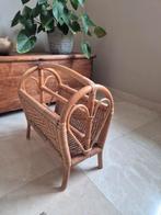 Vintage rotan krantenrek, Antiek en Kunst, Ophalen of Verzenden