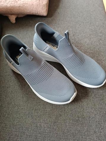 Skechers handsfree slip ins mt 41 beschikbaar voor biedingen