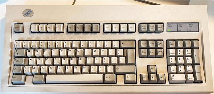 IBM PS/2 uitgebreid Nederlands Toetsenbord, Computers en Software, Toetsenborden, Zo goed als nieuw, Qwerty, Bedraad, Ophalen of Verzenden