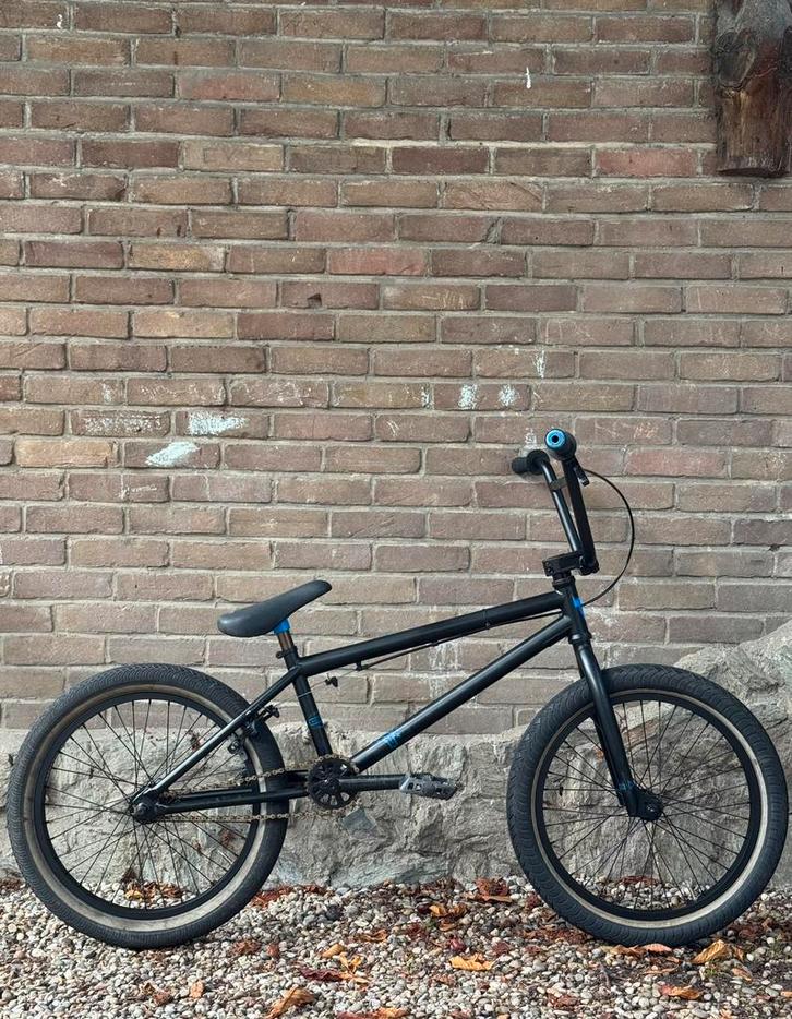 BMX PREMIUM SOLO 21” fiets 20 inch CR-Mo 4130 met remmen, Fietsen en Brommers, Fietsen | Crossfietsen en BMX, Zo goed als nieuw