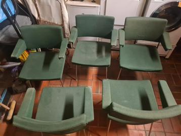 5 echte GISPEN stoelen beschikbaar voor biedingen