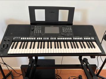 Yamaha PSR-S775 keyboard - handleiding aanwezig beschikbaar voor biedingen