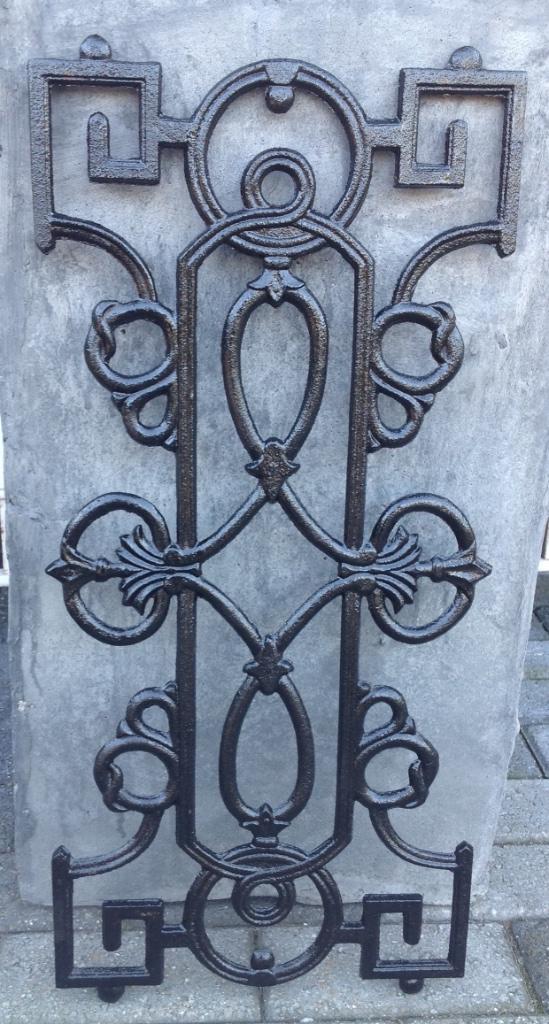 Deurrooster gietijzer finn 30,5/68 in twee kleuren., Antiek en Kunst, Curiosa en Brocante, Ophalen of Verzenden