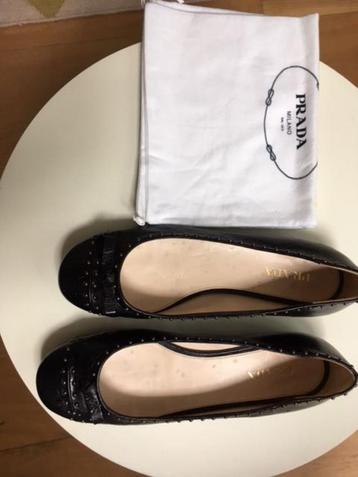 Prada ballerina's maat 41 beschikbaar voor biedingen