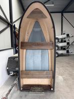 Mooi polyester plezier- of vissersbootje, Ophalen, Gebruikt