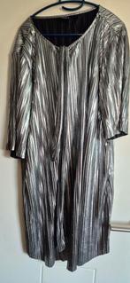 Zilveren zwarte  jurk maat L, Ophalen of Verzenden, Gedragen, Zwart, Boven de knie