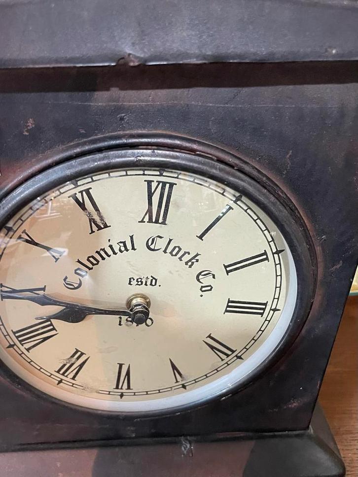 Antieke Colonial Clock Co. Tafelklok, Antiek en Kunst, Antiek | Klokken, Ophalen of Verzenden