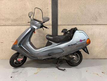 Hexagon 150cc beschikbaar voor biedingen