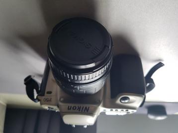 Nikon spiegelreflex foto camera beschikbaar voor biedingen
