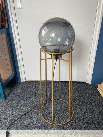 Lamp Sissy-Boy