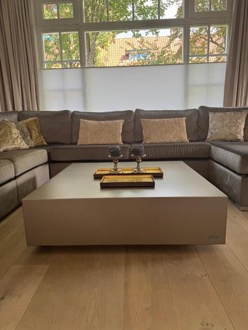 Luxe Design Salontafel Barone van Puuur nieuwprijs €939,- beschikbaar voor biedingen