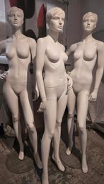 Witte damespoppen etalagepoppen paspop, Hobby en Vrije tijd, Overige Hobby en Vrije tijd, Ophalen, Zo goed als nieuw