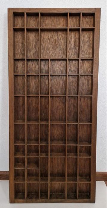 Letterbak, hout, onbeschadigd  beschikbaar voor biedingen