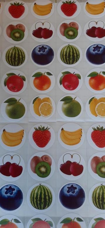 Nr. 26 :   Fruit stickers z.a.  aardbei , kiwi , appel 80 st beschikbaar voor biedingen
