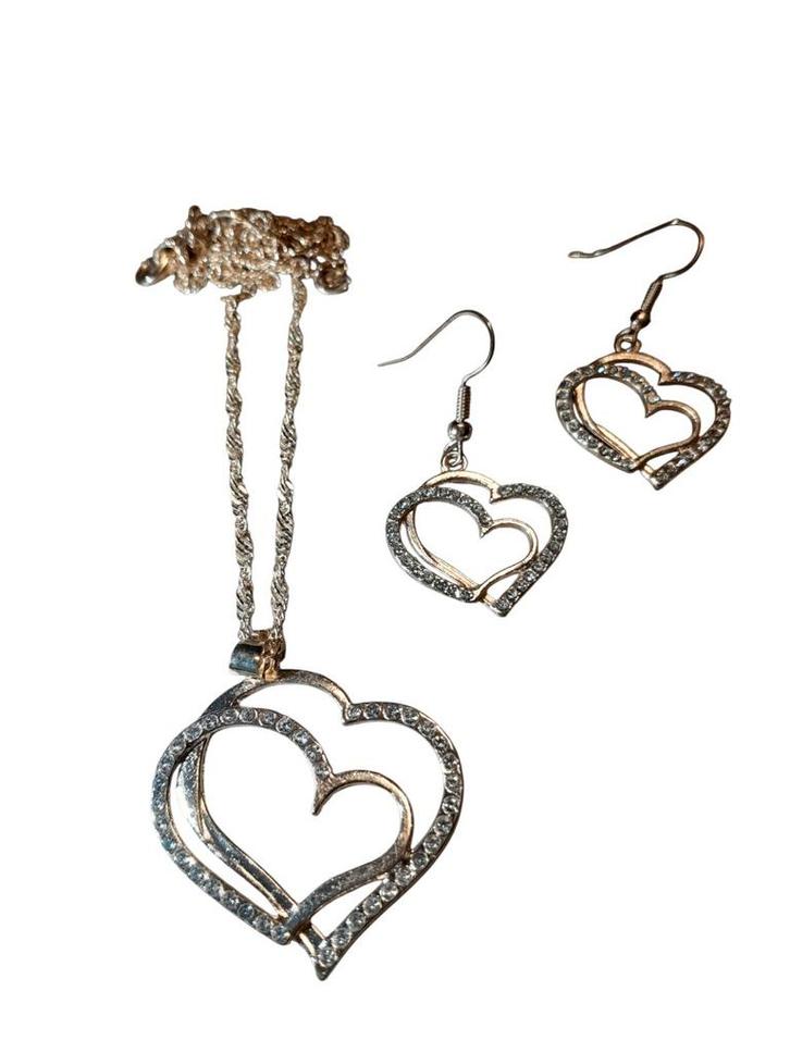 Goudkleurige Hartjes Sieradenset met Strass Nieuw, Sieraden, Tassen en Uiterlijk, Oorbellen, Nieuw, Hangers, Overige materialen