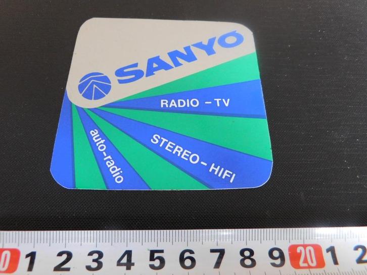 sticker SANYO Radio Tv Stereo HIFI  Auto-radio, Verzamelen, Stickers, Zo goed als nieuw, Ophalen