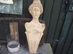 Houtsnijwerk - Godin van hout, Ophalen