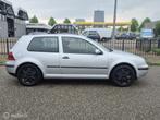 Volkswagen Golf 1.6 Automaat Cruise Controle Airco, Auto's, Volkswagen, Gebruikt, 4 cilinders, 48 €/maand, Euro 4