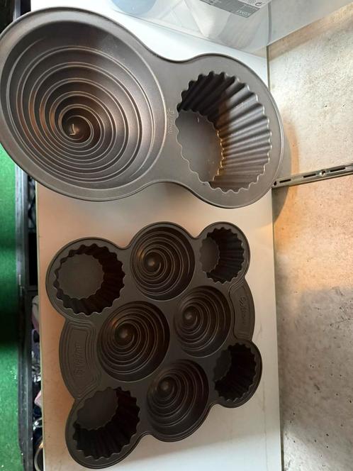 Wilton bakvormen, Hobby en Vrije tijd, Taarten en Cupcakes maken, Nieuw, Bakvorm, Taarten, Ophalen of Verzenden