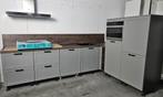 NIEUWE Showroomkeuken MDF Kaderfront / INNOVARE KEUKENS, Hoekkeuken, Nieuw, Kunststof, Grijs