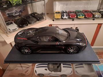 Compl. serie Maserati MC20, schaal 1:12 van Maserati Model beschikbaar voor biedingen