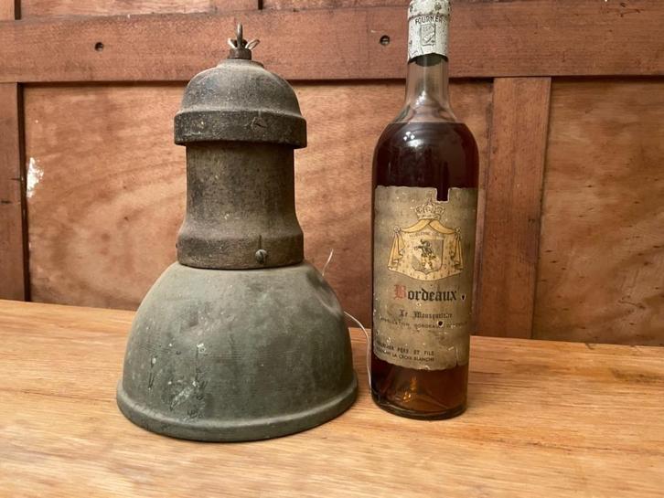 klein sfeervol  model hanglamp fabriekslamp Frans, Antiek en Kunst, Antiek | Lampen, Ophalen of Verzenden