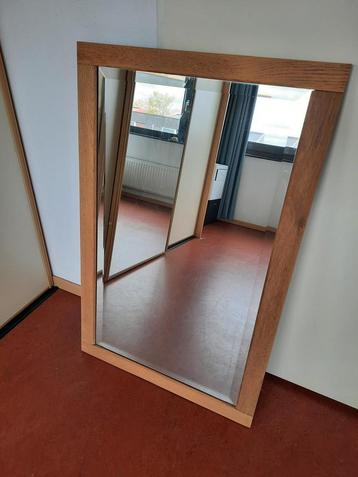 Facet geslepen spiegel in blank eiken lijst beschikbaar voor biedingen