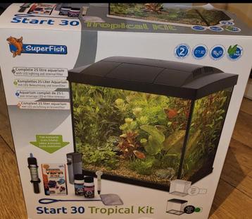 AQUARIUM 30 L COMPLEET +VEEL EXTRA,S HELMOND NIEUW! beschikbaar voor biedingen