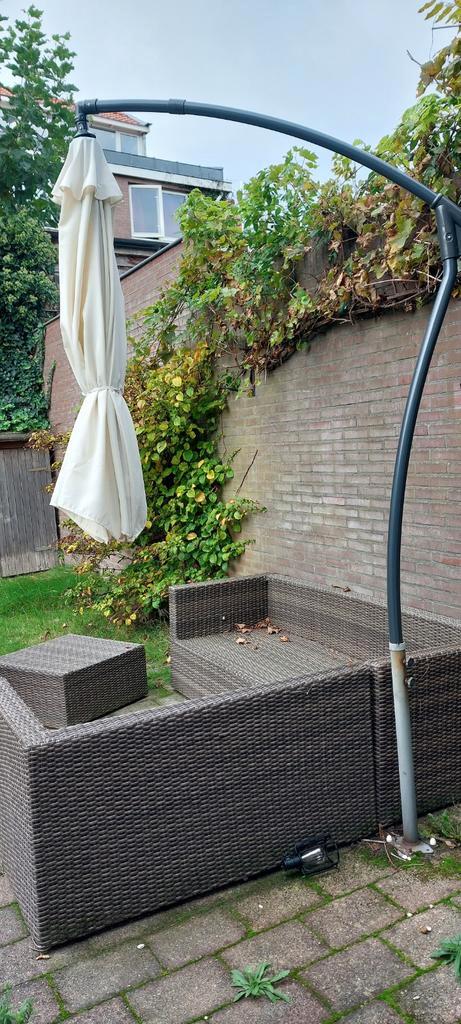 Crème Witte Parasol - Zo Goed Als Nieuw, Tuin en Terras, Parasols, Zo goed als nieuw, Zweefparasol, Kantelbaar, Verstelbaar, Waterdicht